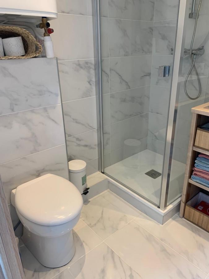Appartement Le Monroe Les Pieds Dans L'eau 10 M De La *